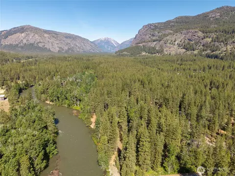 3 Mazama Bridge Rd, Mazama, WA 98833