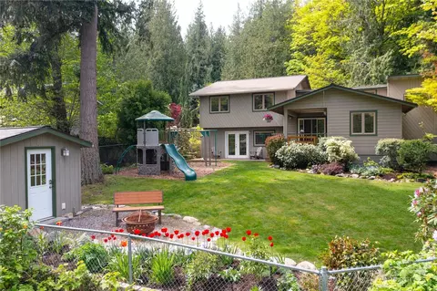 1536 Glen Cove Ln, Bellingham, WA 98229