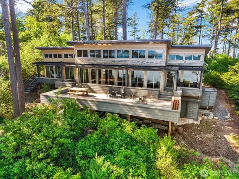 12 Eliza Is, Bellingham, WA 98226