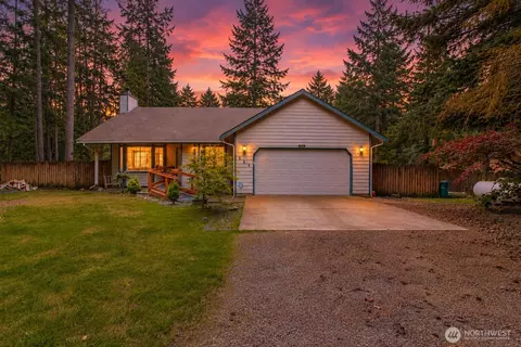 624 SE Pine Rd, Port Orchard, WA 98367