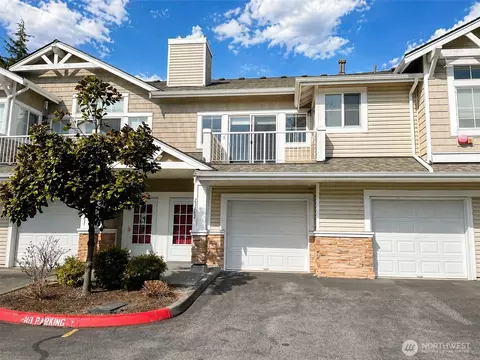 23782 SE Summerhill Ln #5-4, Issaquah, WA 98029