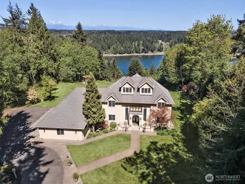 110 SE Lazy Dog Ln, Shelton, WA 98584