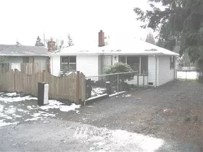 528 107th Pl SW, Everett, WA 98204 photo 1