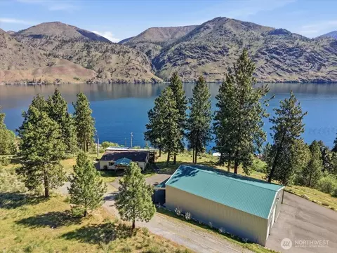 170 Hania Ln, Chelan, WA 98816