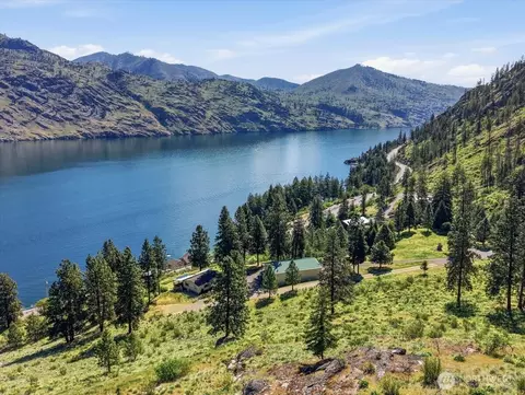 170 Hania Ln, Chelan, WA 98816
