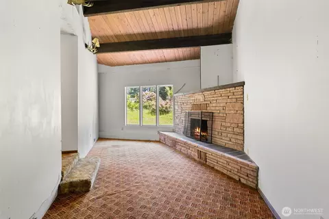 Living - 155 Bonell Rd, Randle, WA 98377 photo 5 of 5