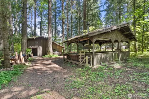 Exterior - 155 Bonell Rd, Randle, WA 98377 photo 8 of 10