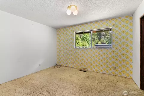 Bedroom - 155 Bonell Rd, Randle, WA 98377 photo 3 of 3