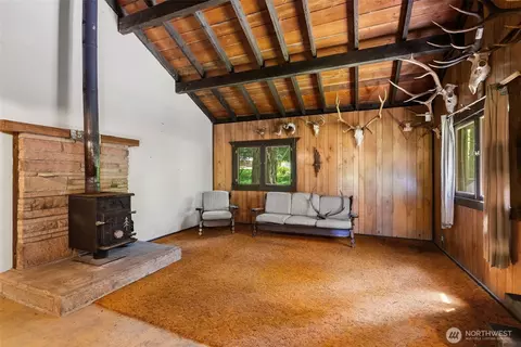 Living - 155 Bonell Rd, Randle, WA 98377 photo 4 of 5