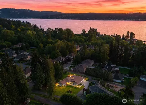 19828 SE 8th St, Sammamish, WA 98074