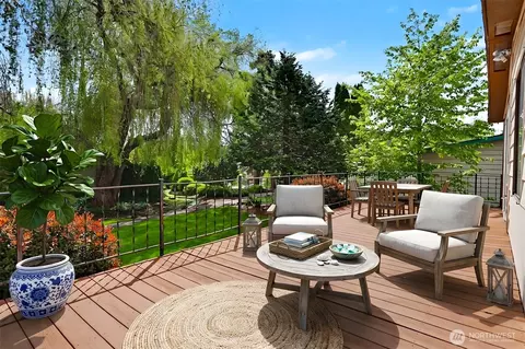 23809 Lake Dr E, Bothell, WA 98021 photo 24