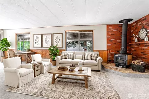 23809 Lake Dr E, Bothell, WA 98021 photo 3