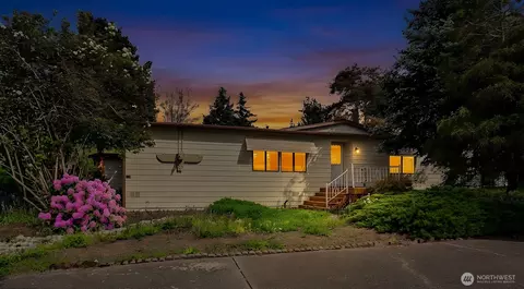 23809 Lake Dr E, Bothell, WA 98021 photo 38