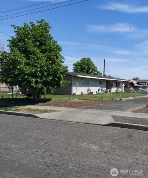 204 March St, Moses Lake, WA 98837