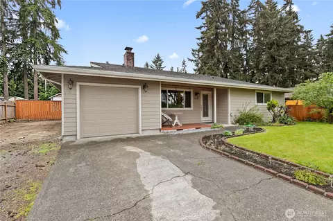 15902 Woodland Ave E, Puyallup, WA 98375