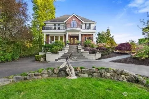 1107 9th St, Mukilteo, WA 98275