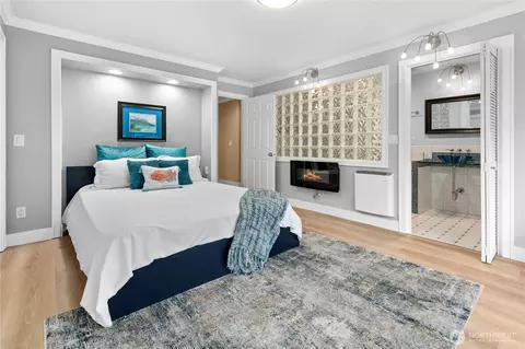 Bedroom - 520 Walnut St #3, Edmonds, WA 98020 photo 3 of 4
