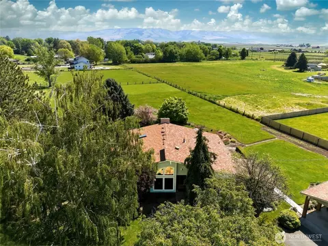 View/Area - 3321 Morrison Ln, Walla Walla, WA 99362 photo 6 of 6