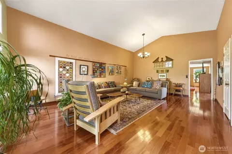 Living - 3321 Morrison Ln, Walla Walla, WA 99362 photo 1 of 3