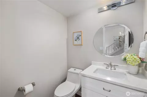 Bath - 14906 55th Dr SE, Everett, WA 98208 photo 1 of 3