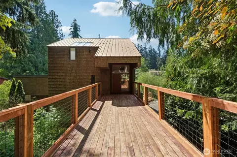 10702 Hill Terrace Sw Ter SW, Lakewood, WA 98498