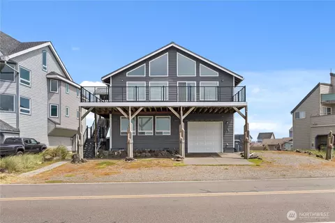 1593 E Ocean Shores Blvd SW, Ocean Shores, WA 98569