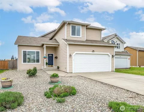 16614 Greenleaf Ave SE, Yelm, WA 98597