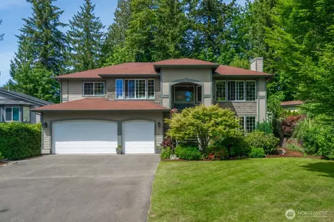 21712 SE 259th St, Maple Valley, WA 98038