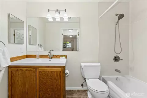 Bath - 19410 Bothell Way NE #D103, Bothell, WA 98011 photo 1 of 2