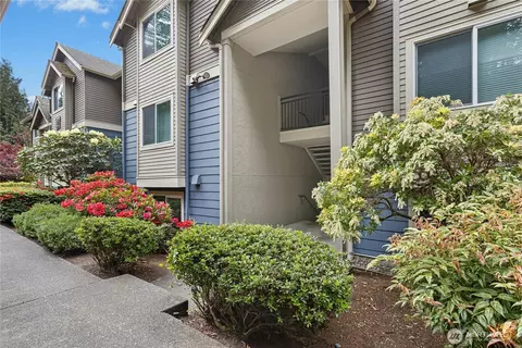 Exterior - 19410 Bothell Way NE #D103, Bothell, WA 98011 photo 2 of 7
