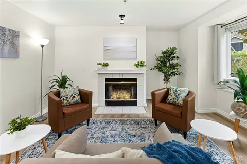 Living - 19410 Bothell Way NE #D103, Bothell, WA 98011 photo 2 of 4