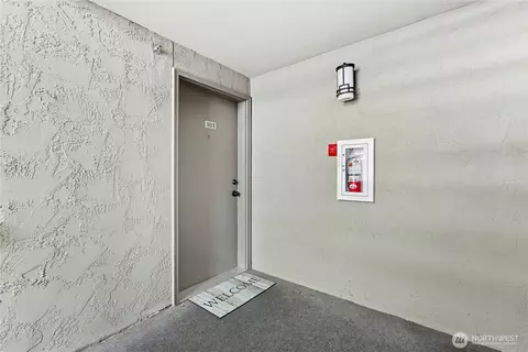 Entry Way - 19410 Bothell Way NE #D103, Bothell, WA 98011 photo 1 of 3