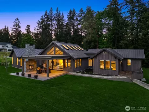 26868 Sunnyview Ln NE, Kingston, WA 98346