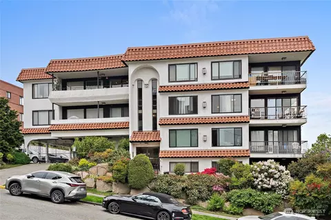 610 Wheeler St #301, Seattle, WA 98109