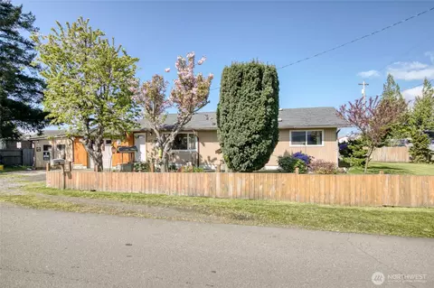317 N Maple St, Aberdeen, WA 98520