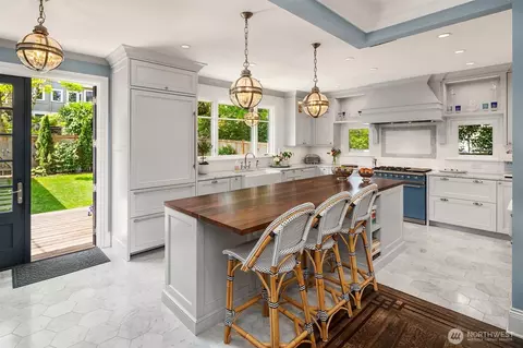 Kitchen - 2833 10th Ave E, Seattle, WA 98102 photo 1 of 5
