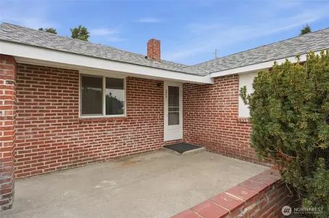 Other - 233 E Gibson, Chelan, WA 98816 photo 1 of 10