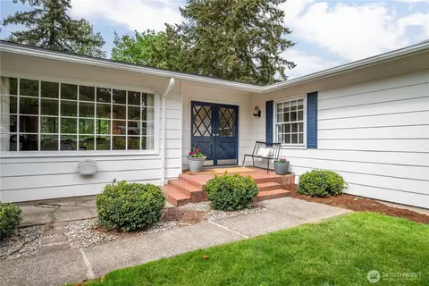 303 E Cedar Ln, Longview, WA 98632 photo 4