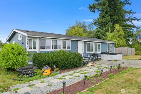 7245 Kickerville Rd, Ferndale, WA 98248