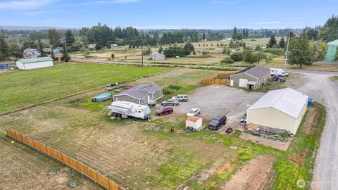 7245 Kickerville Rd, Ferndale, WA 98248
