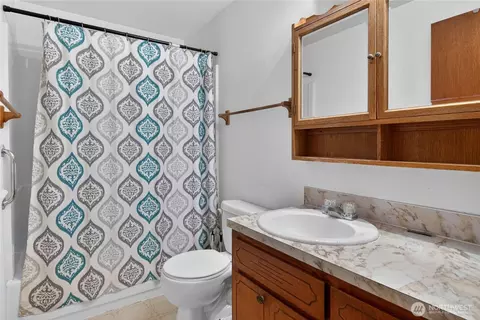 Bath - 716 Murphy Way, Sultan, WA 98294 photo 3 of 3