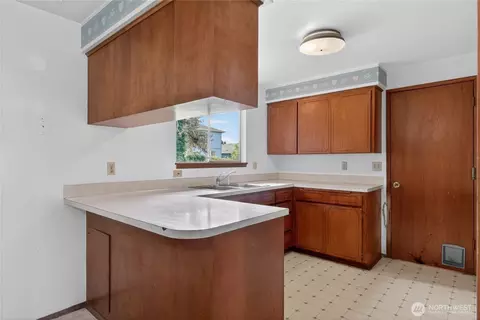 Kitchen - 716 Murphy Way, Sultan, WA 98294 photo 3 of 3