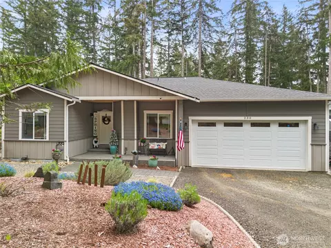230 E Saint Andrews Dr, Shelton, WA 98584