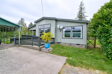 10419 Sandridge Rd, Long Beach, WA 98631