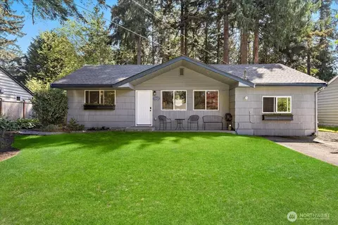 23627 101st Ave W, Edmonds, WA 98020