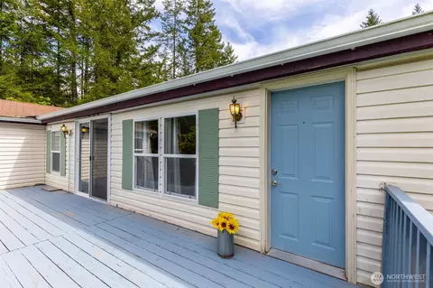 3064 Deep Well Ln NW, Seabeck, WA 98380
