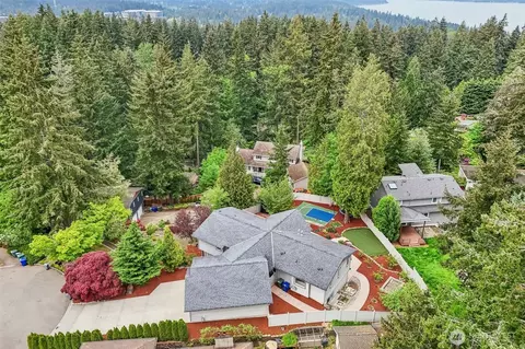 15831 SE 43rd Pl, Bellevue, WA 98006