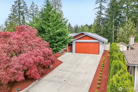 15831 SE 43rd Pl, Bellevue, WA 98006