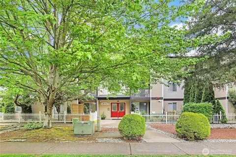 16517 Currie Rd SE #B301, Monroe, WA 98272