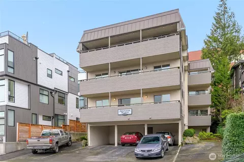 2318 Yale Ave E, Seattle, WA 98102
